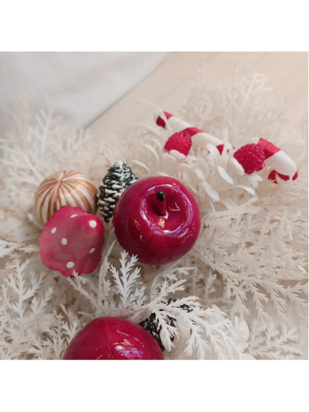 VTG Amanita Mushroom White Red Plastic Christmas Table Candle Wreath